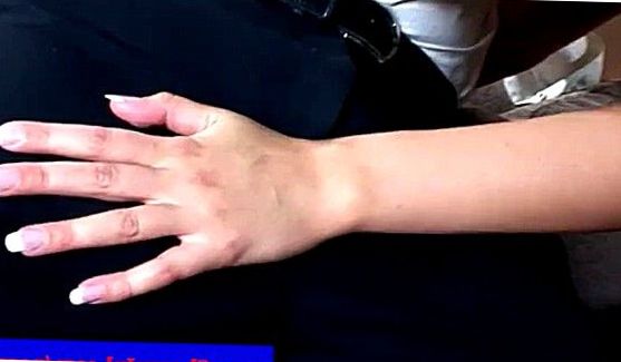 Бригада врачей трахает спящую, порно видео