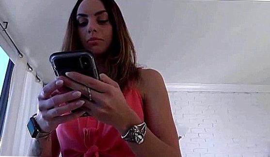 Чувак жарко оттрахал шикарную телочку с маленькими сиськами, порно видео