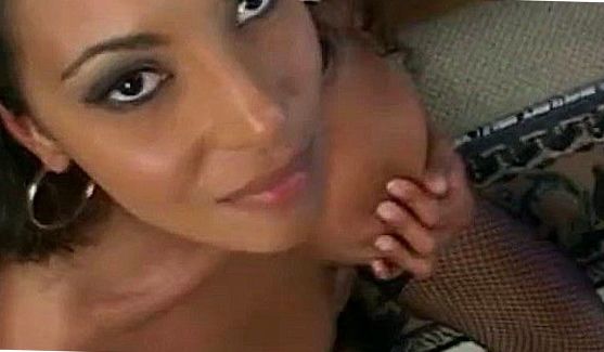 Она не пожалела, что решила отложить игру, ведь ей подарили множественные оргазмы, порно видео